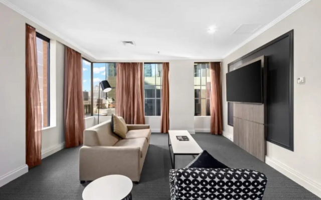 Melbourne City Suites