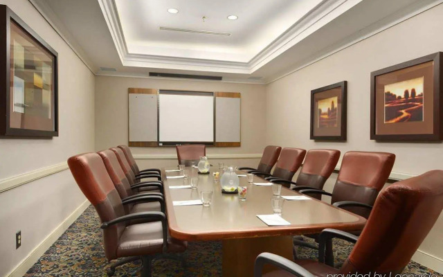 Embassy Suites by Hilton Atlanta Airport