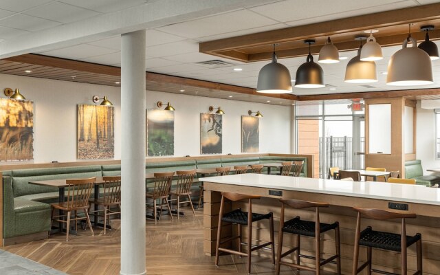 Fairfield Inn & Suites Salina