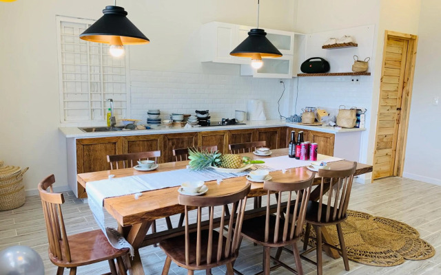 Chon's Dock Homestay & House Lease