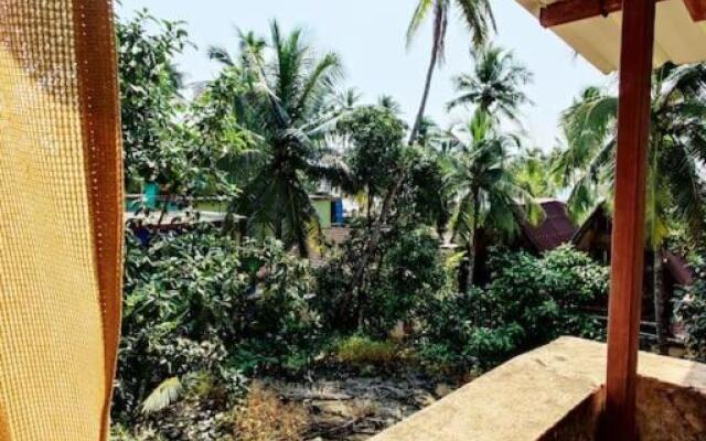 The Maroon Beach House