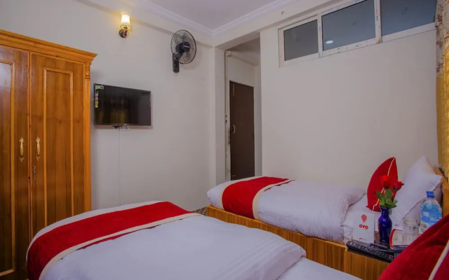 OYO 293 Royal Bouddha Hotel