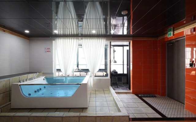 Geoje Memory Kids Pool Villa