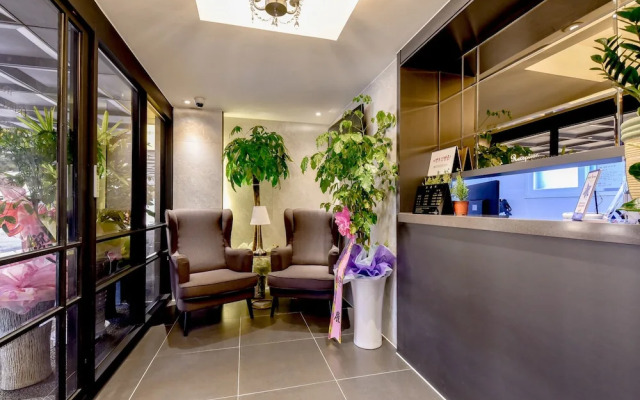 French Code Hotel