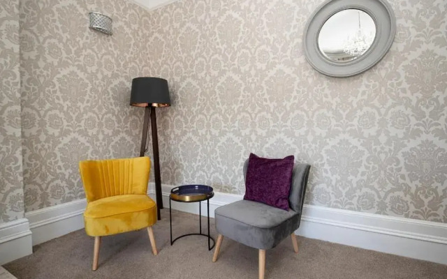 Lynwood House Hotel