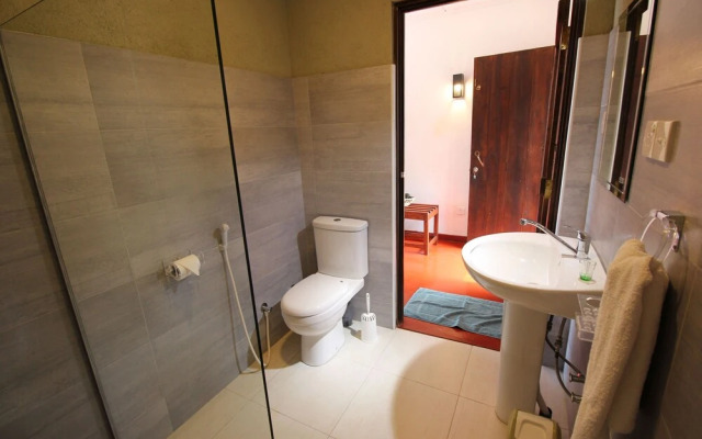 Lankahuts Beach Bungalows