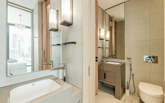 Luxury at JBR Jumeirah Gate Tower 1