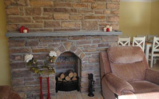 Annascaul House Bed & Breakfast