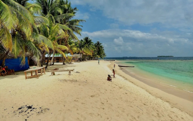 San Blas Private Over-the-Water Cabin