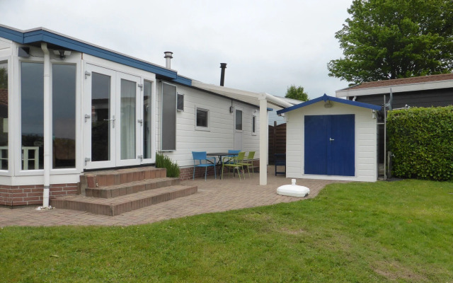 Nice chalet in Lathum with terrace