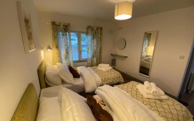 Location Location - Gorgeous 3 Bed Apartment in Killarney