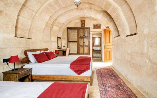 Uzay Cave Suite Hotel
