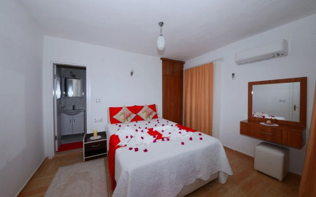 Villa Baris by Akdenizvillam