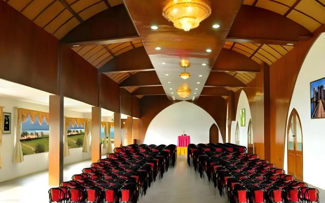 St James Court Beach Resort