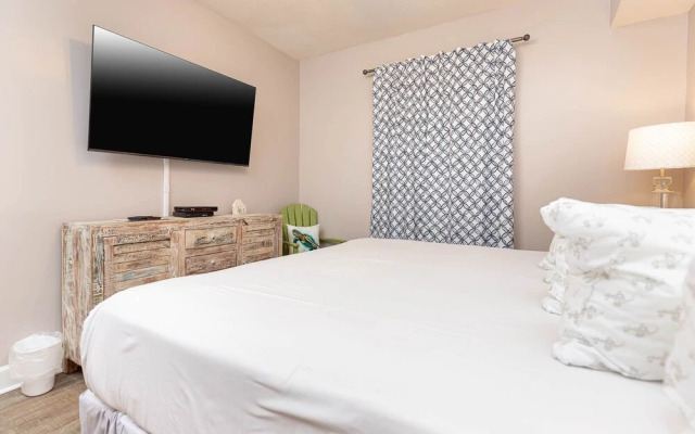 Seawind 809 3 Bedroom Condo