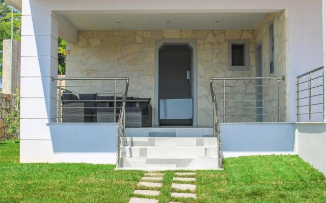 Anemos Luxury Apartments