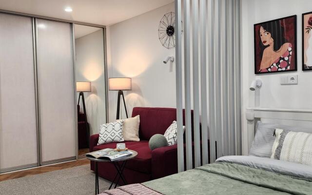 Comfort Apartment on Yelninskaya St., 15