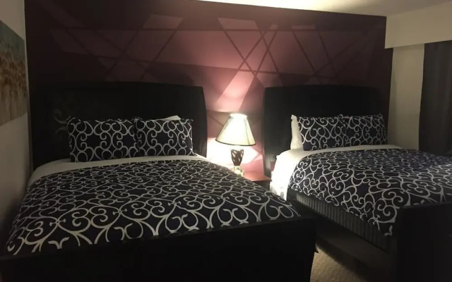 Hamilton Hotel