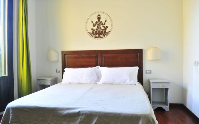 Terrazza sul Castello Ursino by Wonderful Italy