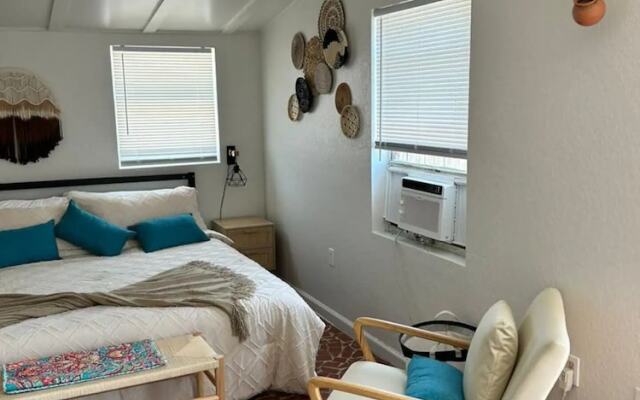 Studio in Clearwater Perfect for 2