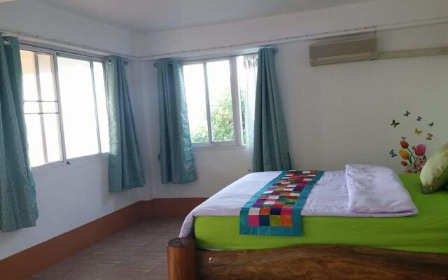 Banphakphuchifah Resort