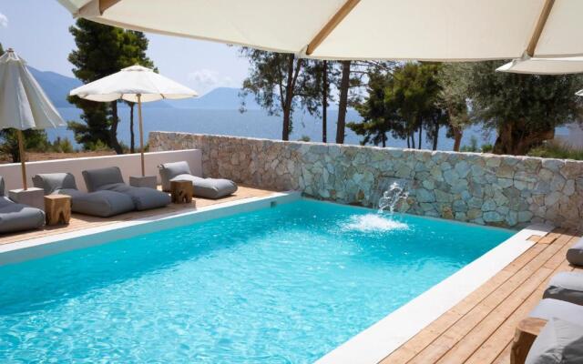 Arion Seaside Suites