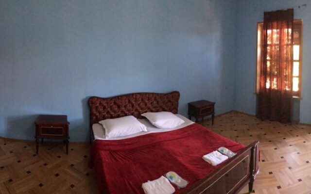 Lucky Family Hotel
