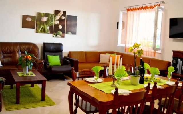 Apartments Lina