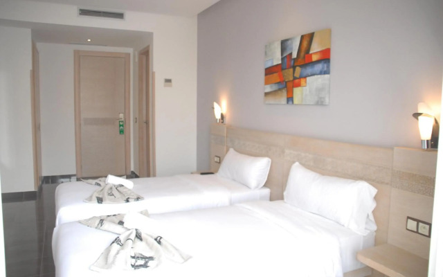Hotel A44