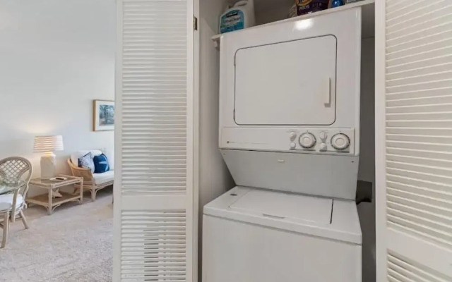 Royal Mauian, #405 2 Bedroom Condo