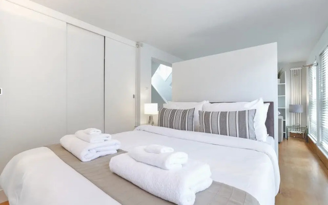 Sparkling 2 Bed Mews House