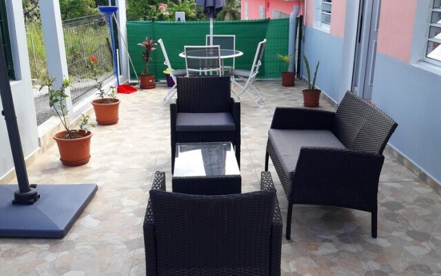 House with One Bedroom in Petit-Bourg, with Wonderful City View, Furnished Terrace And Wifi - 27 Km From the Beach