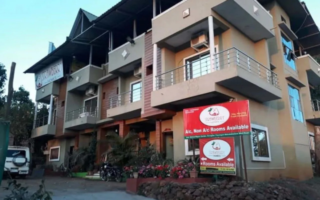 OYO 10236 Strawberry Homes