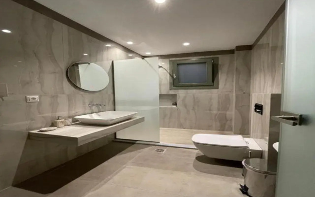 Anax Apartments