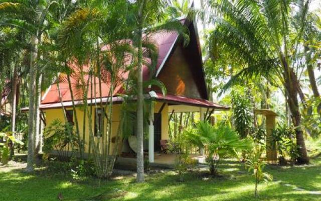 Lake View Bungalows