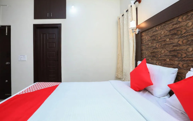 OYO 19479 Cjs Homes
