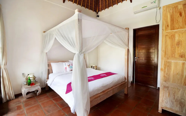 Luxury Villa in Bali near Beach, Bali Villa 2031 – Guest Rooms – Ubud