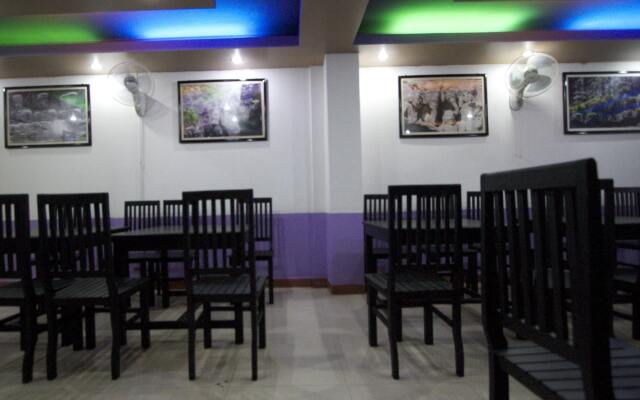 Adan World Hostel