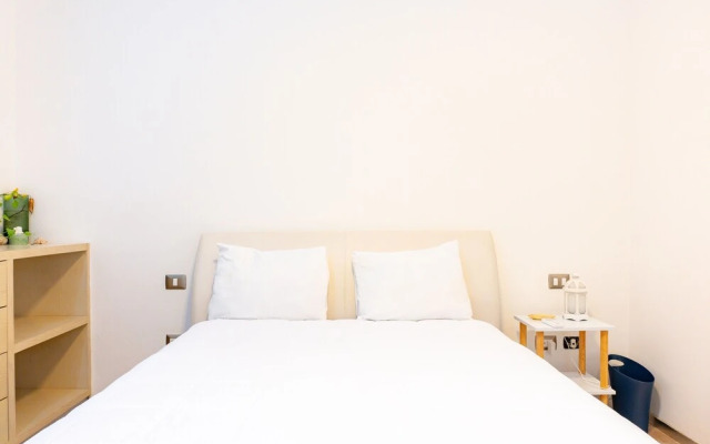 Menesse On The Beach 4 1 Bedroom Condo