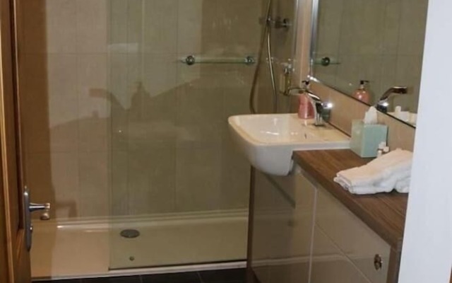 The Queens At Horton