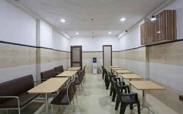 OYO 19665 GRT Residency