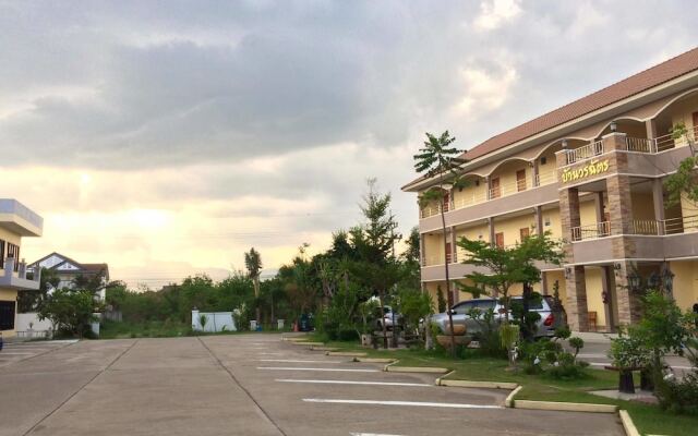 Worachat House