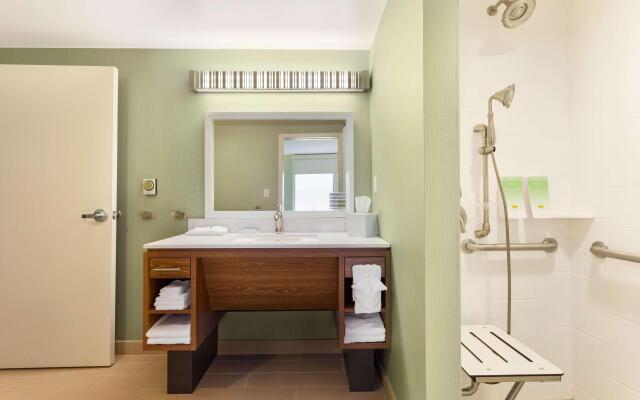 Home2 Suites by Hilton Fargo, ND