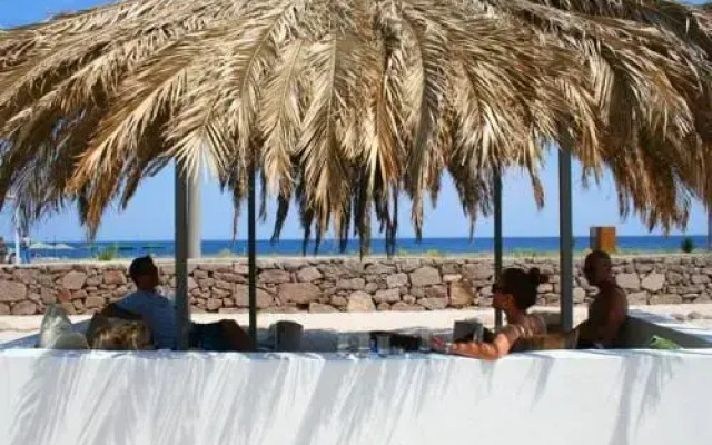 Assos Club Beyaz