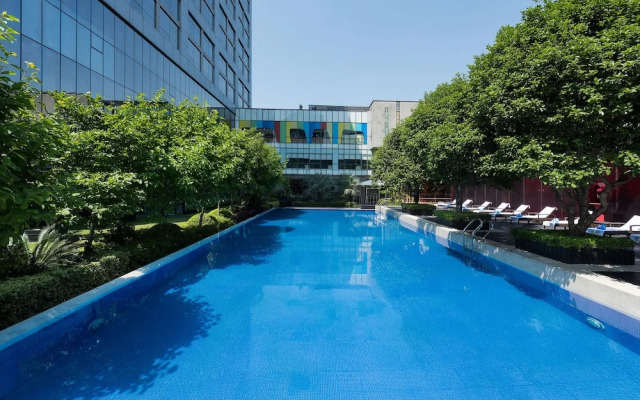 Grand Mercure Shanghai Century Park