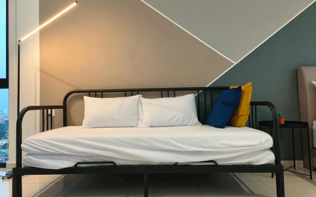 New Georgetown Instagramable 2BR Homestay with 10pax – Guest Rooms – George Town