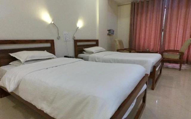 Hotel Ganapati Palace