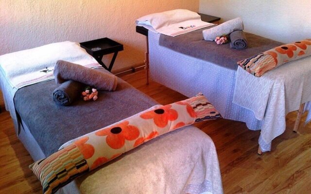 Mannah Executive Hotel and Conference Center