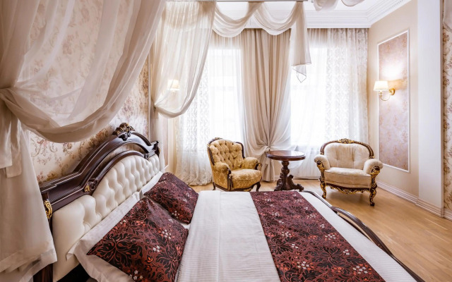 Romari Проспект Свободи 31