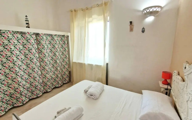 Villa With Swimming Pool Sleeps 8 Three Bedrooms